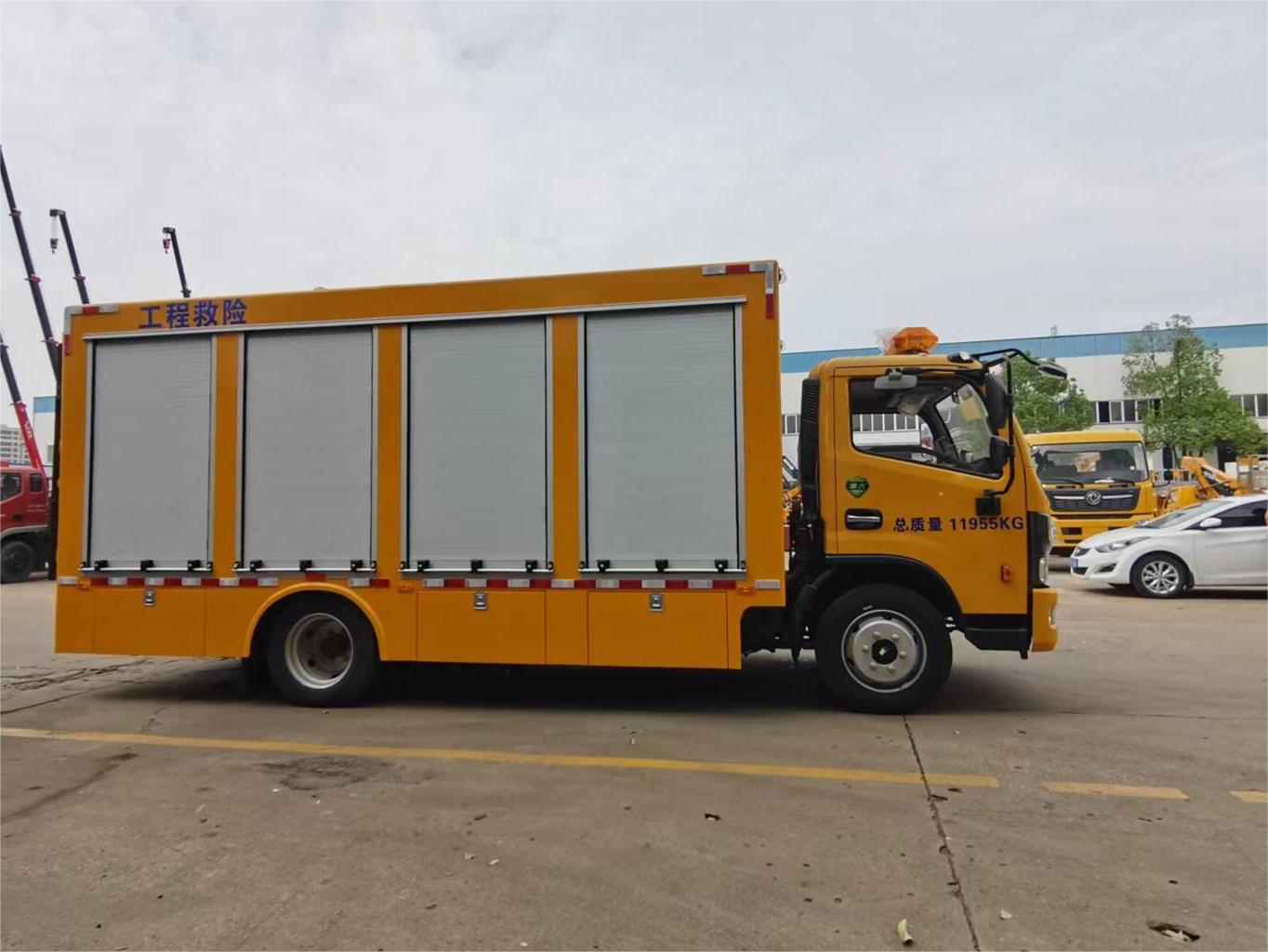 東風(fēng)多利卡D7  2000方排水車(chē)（便攜）